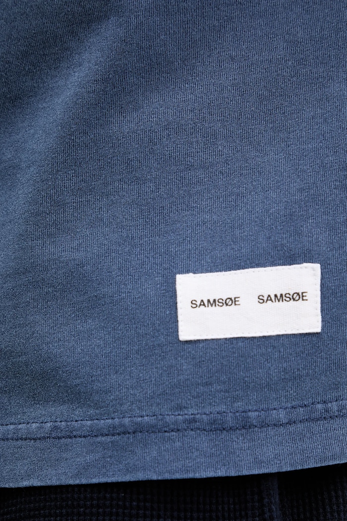 Bavlněné tričko Samsoe Samsoe SAPIGMENT Samsoe Samsoe námořnická modř M24400083