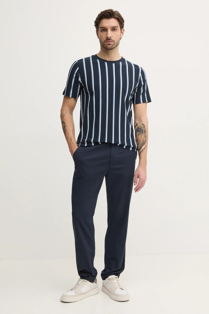 Bavlnené tričko Lindbergh 30.400259.NAVY tmavomodrá SS25