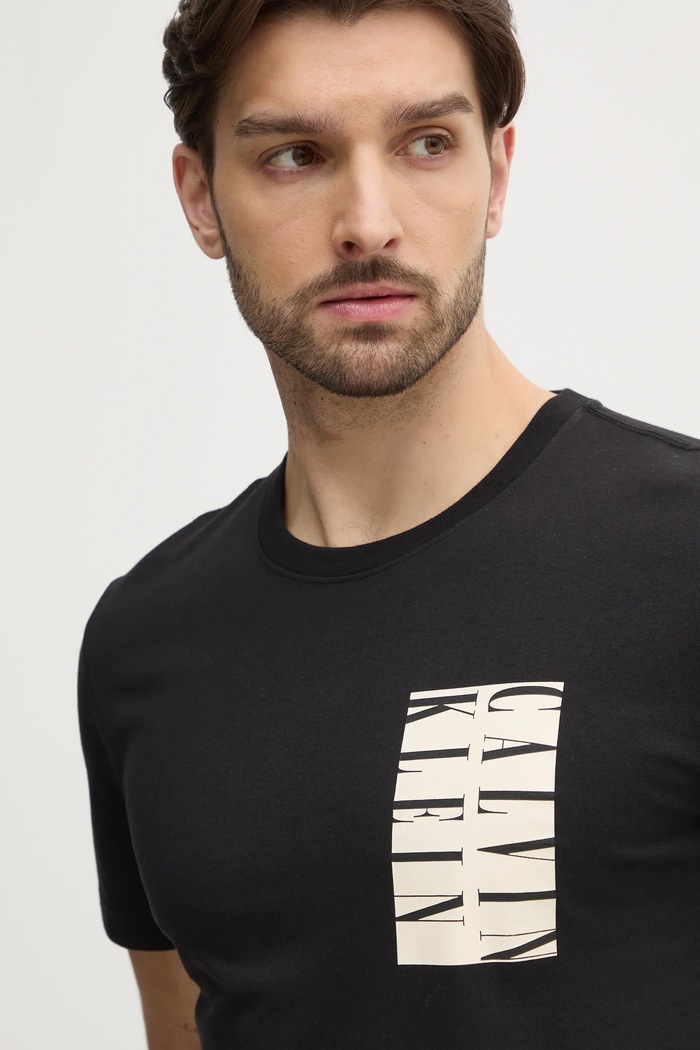 T-shirt bawełniany Calvin Klein Jeans J30J327474 czarny