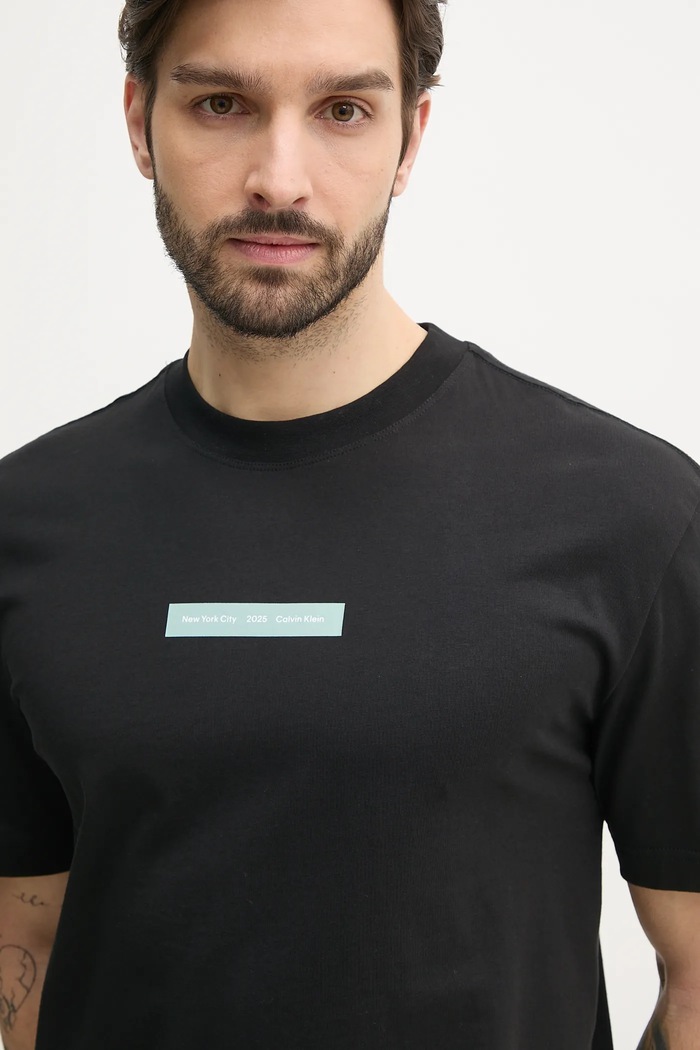 T-shirt bawełniany Calvin Klein Jeans J30J327524 czarny