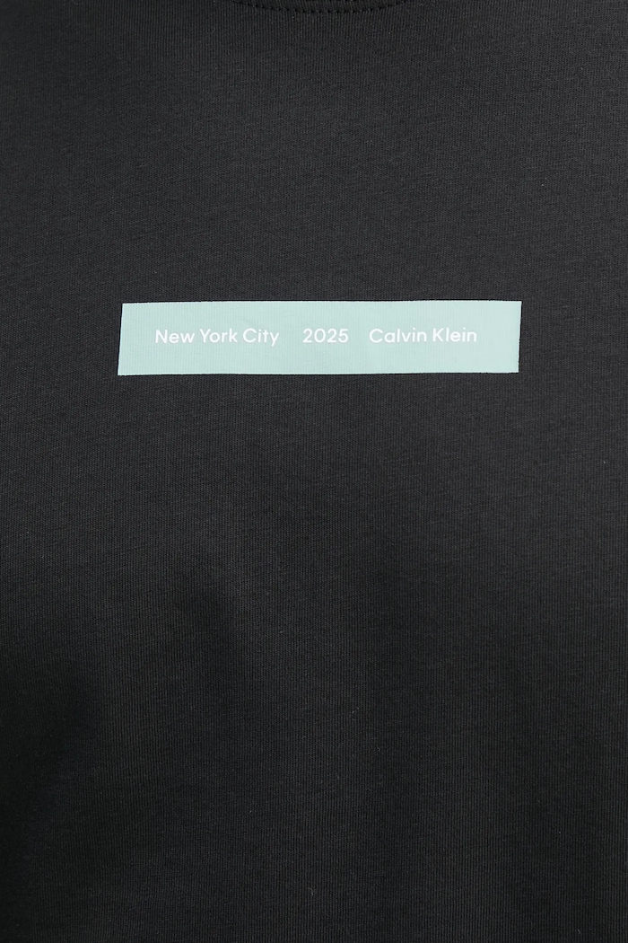 T-shirt bawełniany Calvin Klein Jeans czarny J30J327524