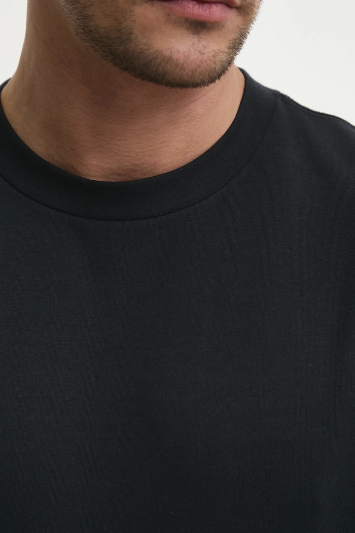 Hollister Co. t-shirt KI324.5143.900 czarny