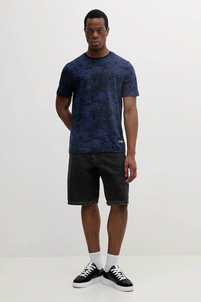 Bavlnené tričko Tommy Hilfiger MW0MW38933 tmavomodrá SS25