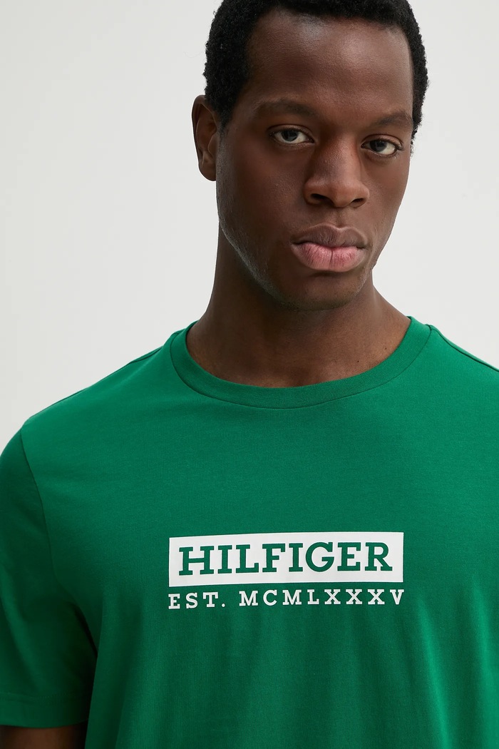 Памучна тениска Tommy Hilfiger зелен MW0MW39149
