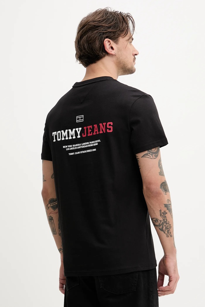 Βαμβακερό μπλουζάκι Tommy Jeans μαύρο DM0DM20815