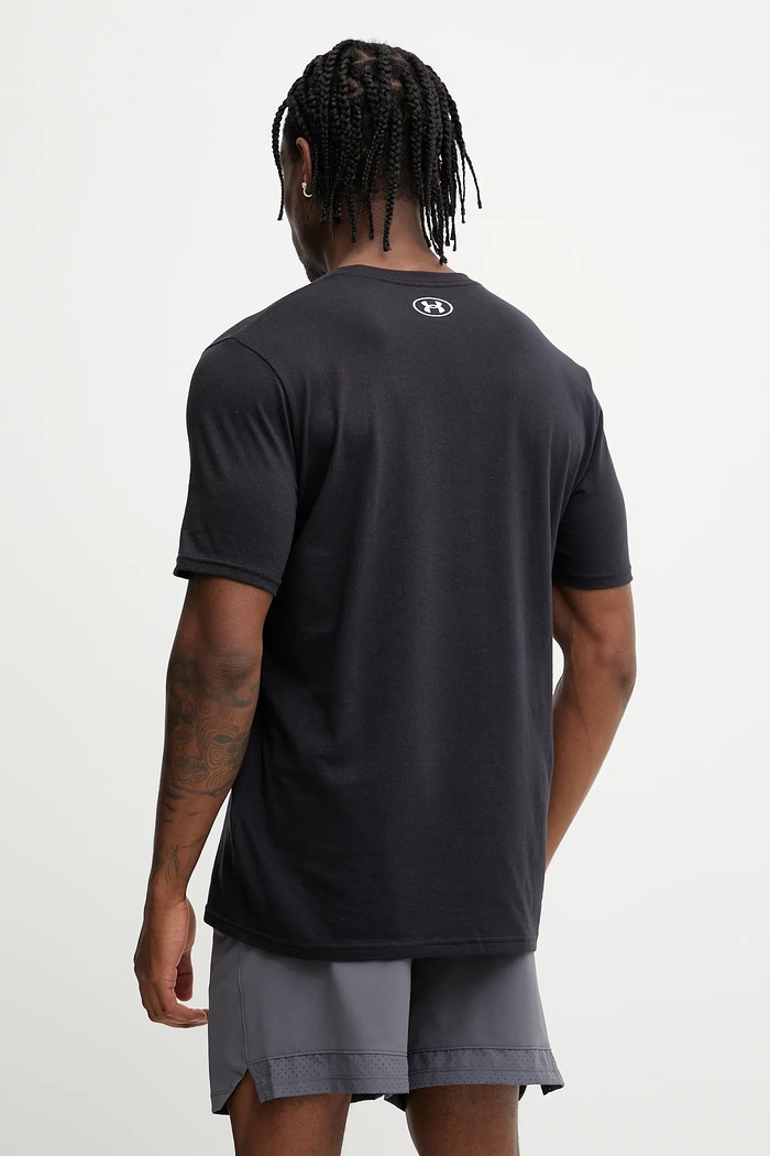 Odzież Under Armour t-shirt treningowy 1390203 czarny