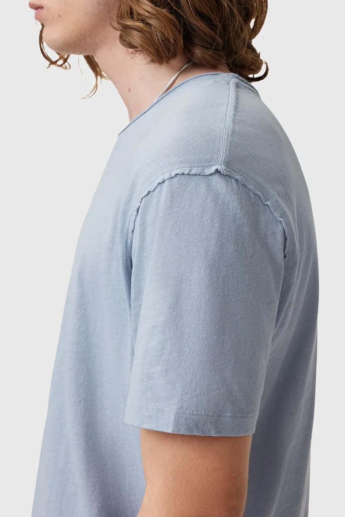 Odjeća Pamučna majica AllSaints FIGURE M025JB plava