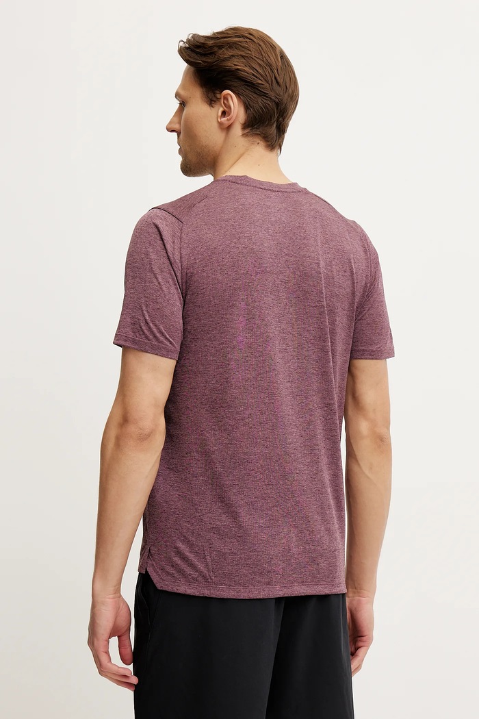Odzież New Balance t-shirt do biegania Athletics MT41253FDP fioletowy