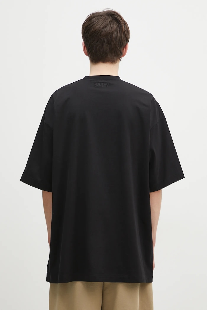 Clothing VETEMENTS cotton t-shirt Oval Logo Oversized UA66TR605BW black