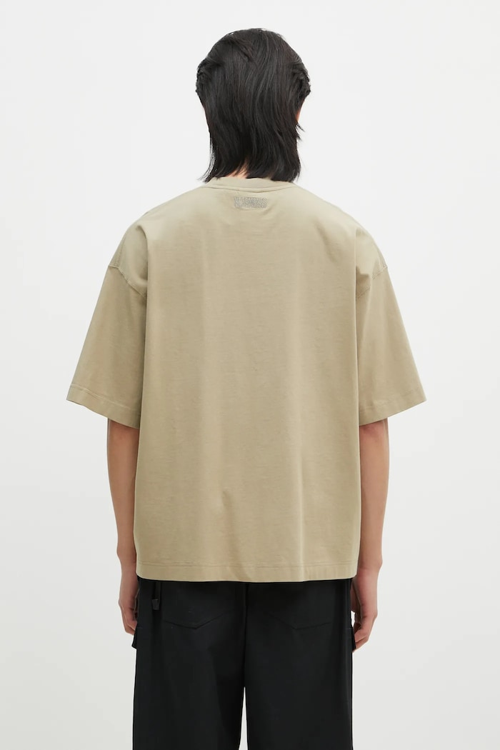 Одежда Хлопковая футболка VETEMENTS Oval Logo Cropped Boxy UA66TR600T бежевый