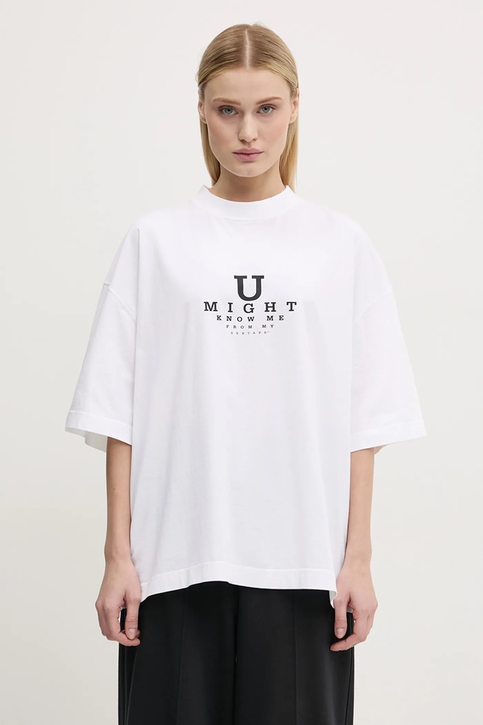 Хлопковая футболка VETEMENTS U Might Know Me Cropped Boxy UA66TR760W белый SS25