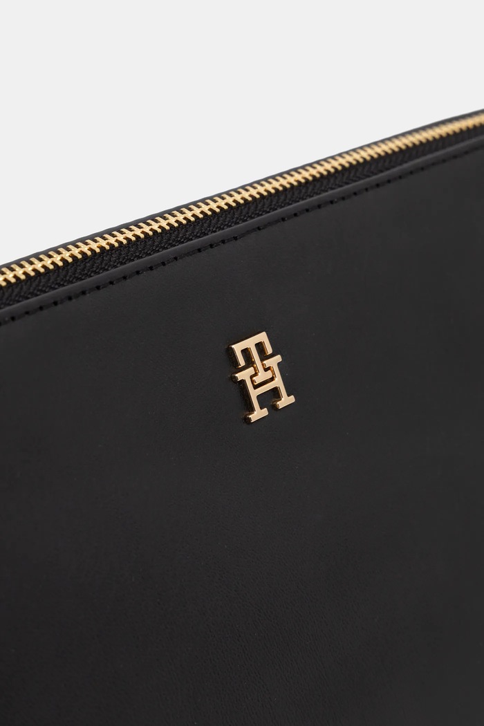 Kiegészítők Tommy Hilfiger kozmetikai táska AW0AW18297 fekete