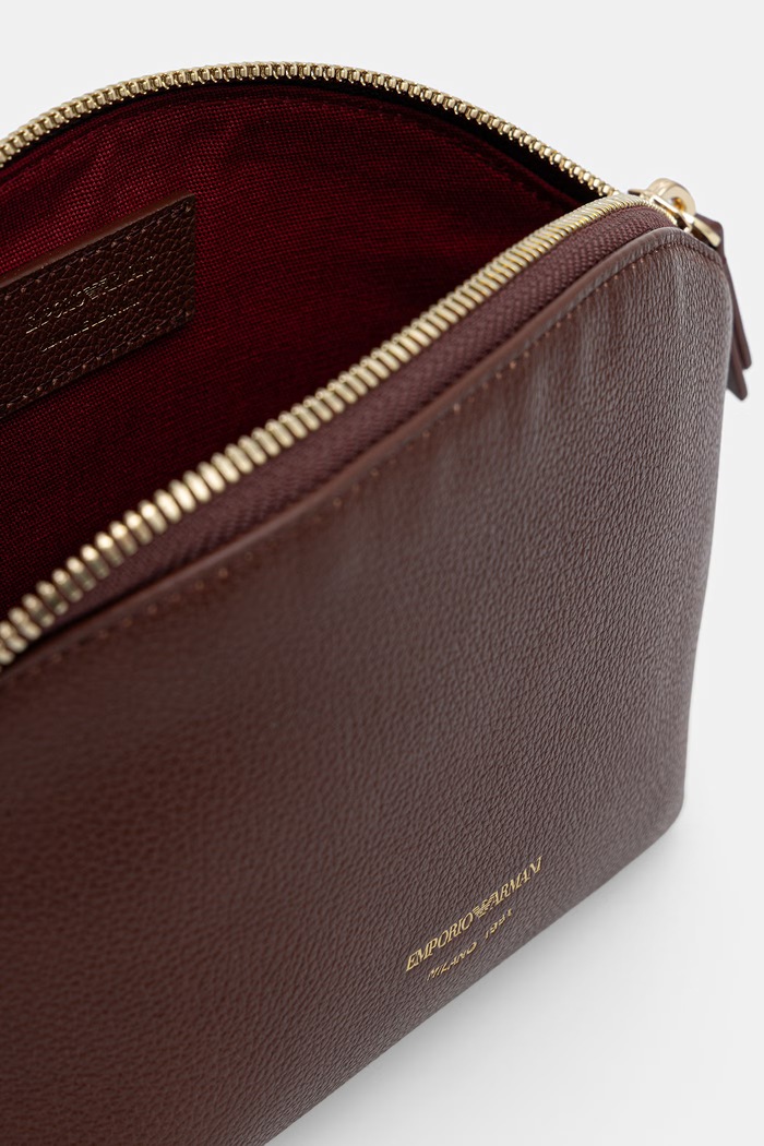 Emporio Armani kosmetyczka damska skórzana EW000546.AF19568 brązowy