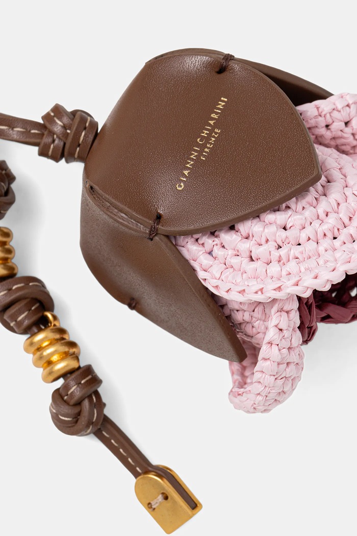 Kožená klíčenka Gianni Chiarini PC.STRAW.FLOWER.01 hnědá SS26