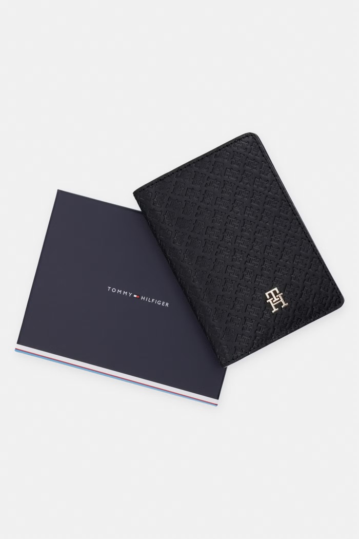 Tommy Hilfiger Husă pentru pașaport pentru femei AW0AW18501 negru
