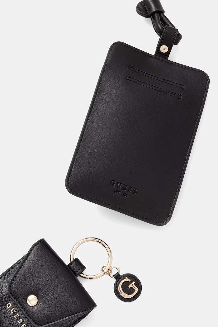 Guess zestaw pokrowców na etui i na słuchawki damskie z imitacji skóry PW7563.P6226 szary SS26