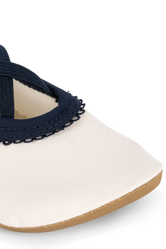Fete Konges Sløjd pantofi de apă pentru copii VILJA SWIM SHOES KS105122.PPY2 alb