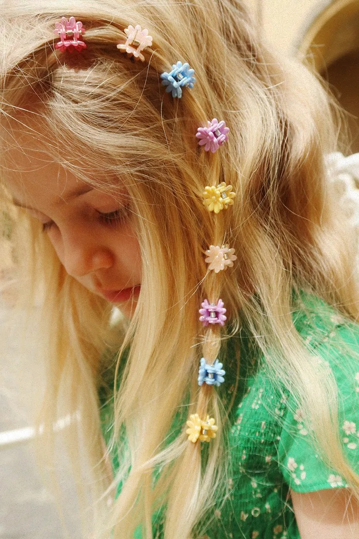 Detské sponky Konges Sløjd MINI FLOWER HAIR CLAWS 10-pak viacfarebná KS104576.PPY2