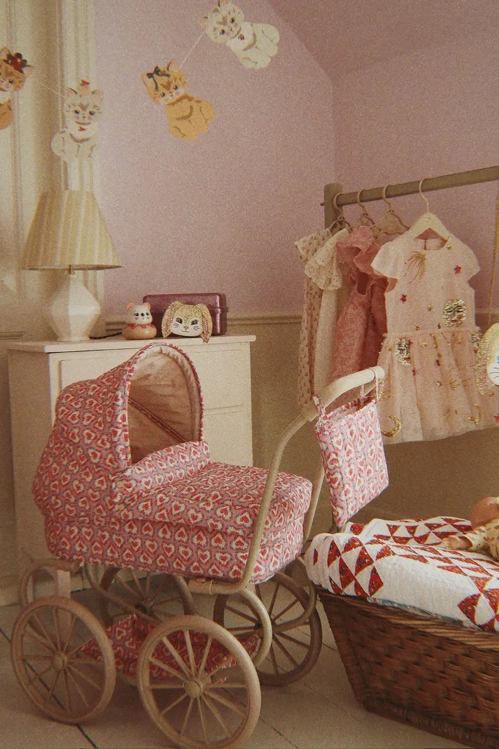 Konges Sløjd kočík pre bábiky detský bavlnený MINNIE DOLL PRAM KS105479.PPY2
