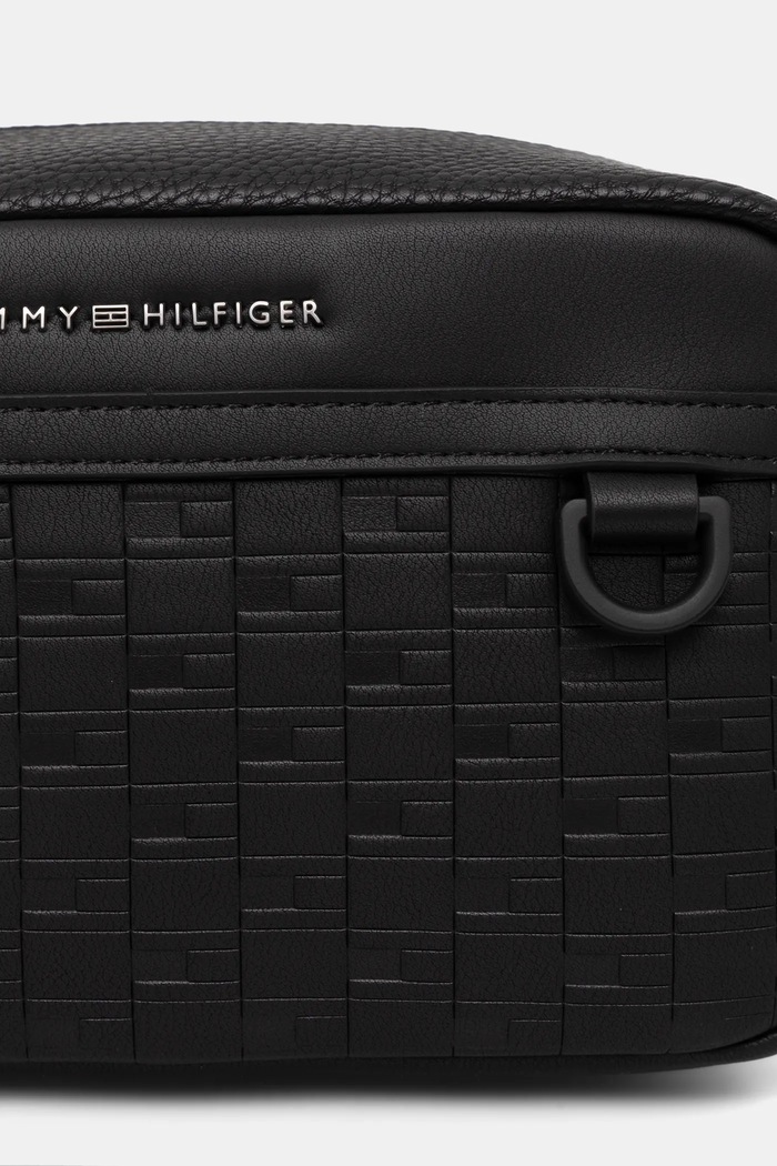 Tommy Hilfiger kozmetikai táska fekete AM0AM13947