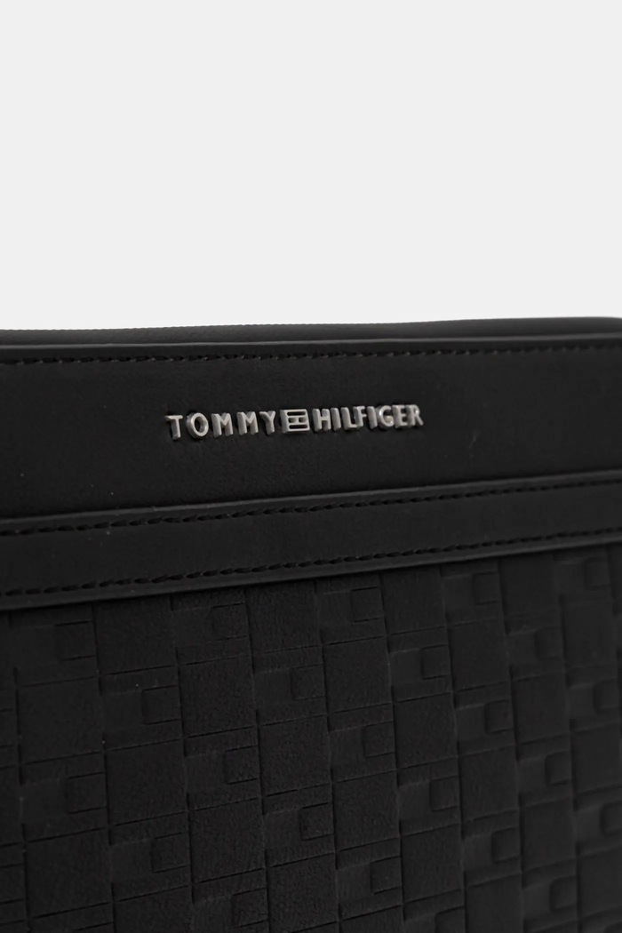 Torbica za okoli pasu Tommy Hilfiger črna AM0AM13952