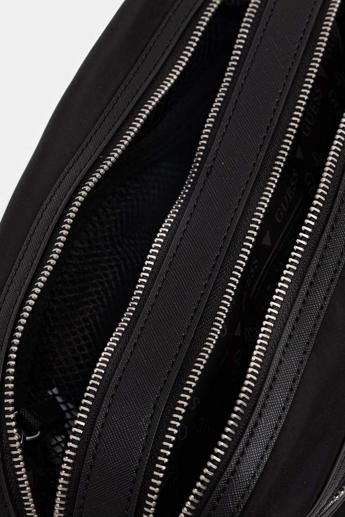 Косметичка Guess BERLIN PMBENY.P6161 чорний
