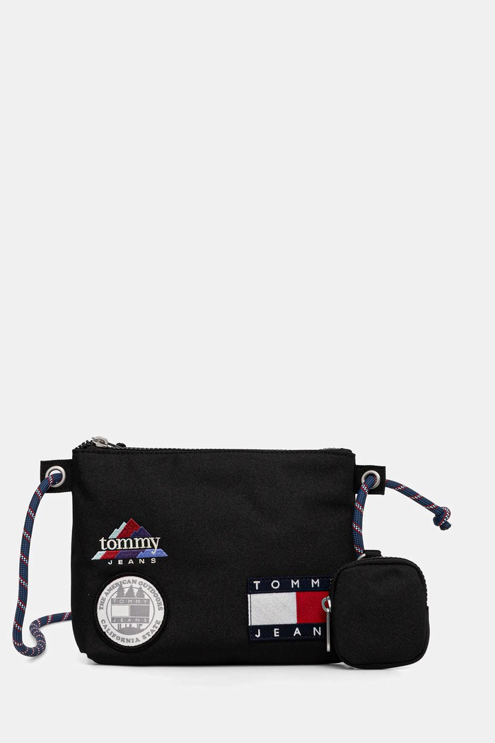 Taštička Tommy Jeans nášivka černá AM0AM14057