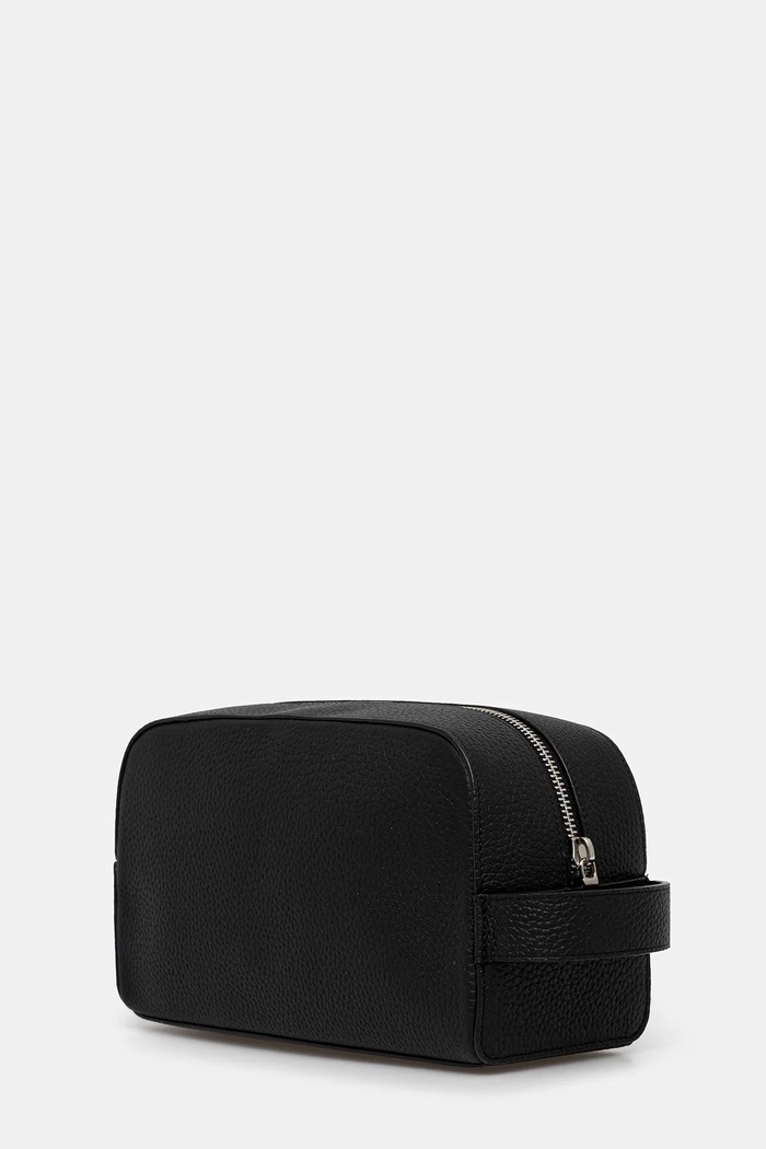 Calvin Klein kosmetyczka skórzana LV04D1031G czarny SS26