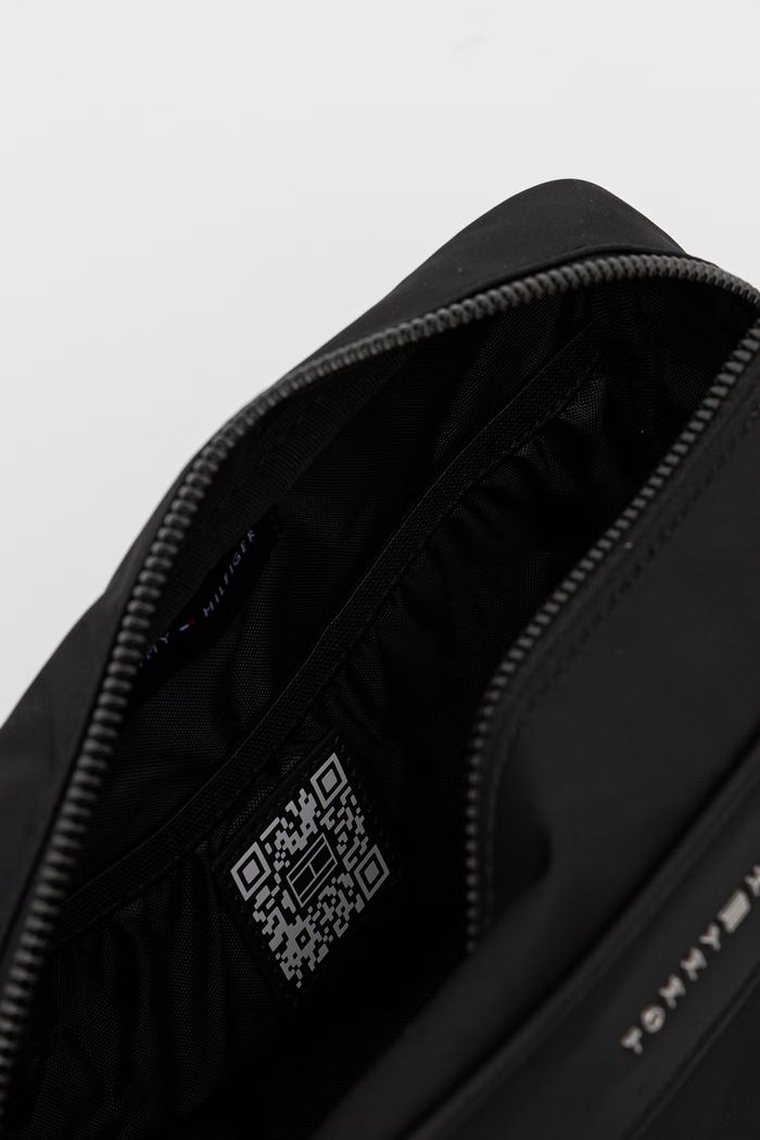 Tommy Hilfiger kosmetyczka męska czarny AM0AM14153