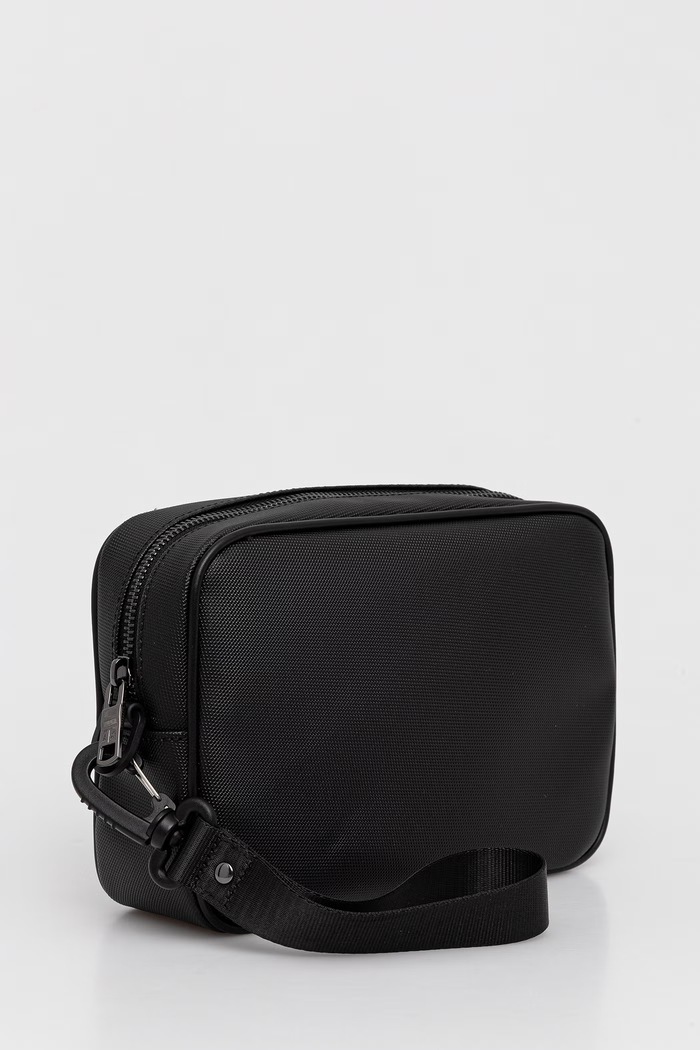 Armani Exchange trusă cosmetică pentru bărbați, cu imitație de piele XM001271.AF11935 negru SS26