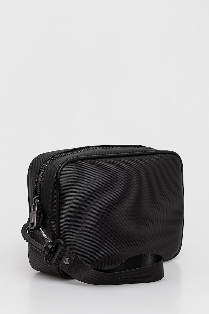 Armani Exchange trusă cosmetică pentru bărbați, cu imitație de piele XM001271.AF11935 negru SS26