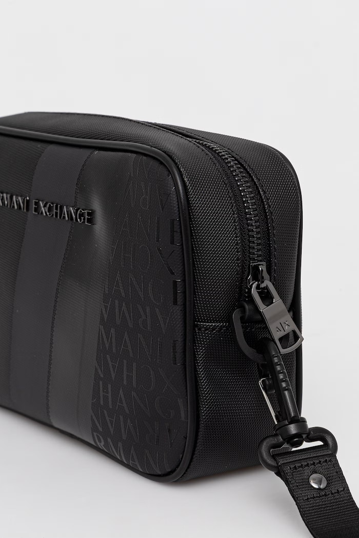 Accesorii Armani Exchange trusă cosmetică pentru bărbați, cu imitație de piele XM001271.AF11935 negru