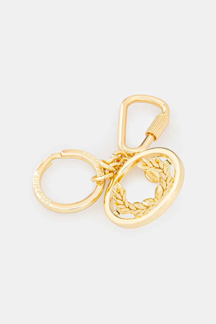 Fred Perry Keyring MS1324 golden SS26