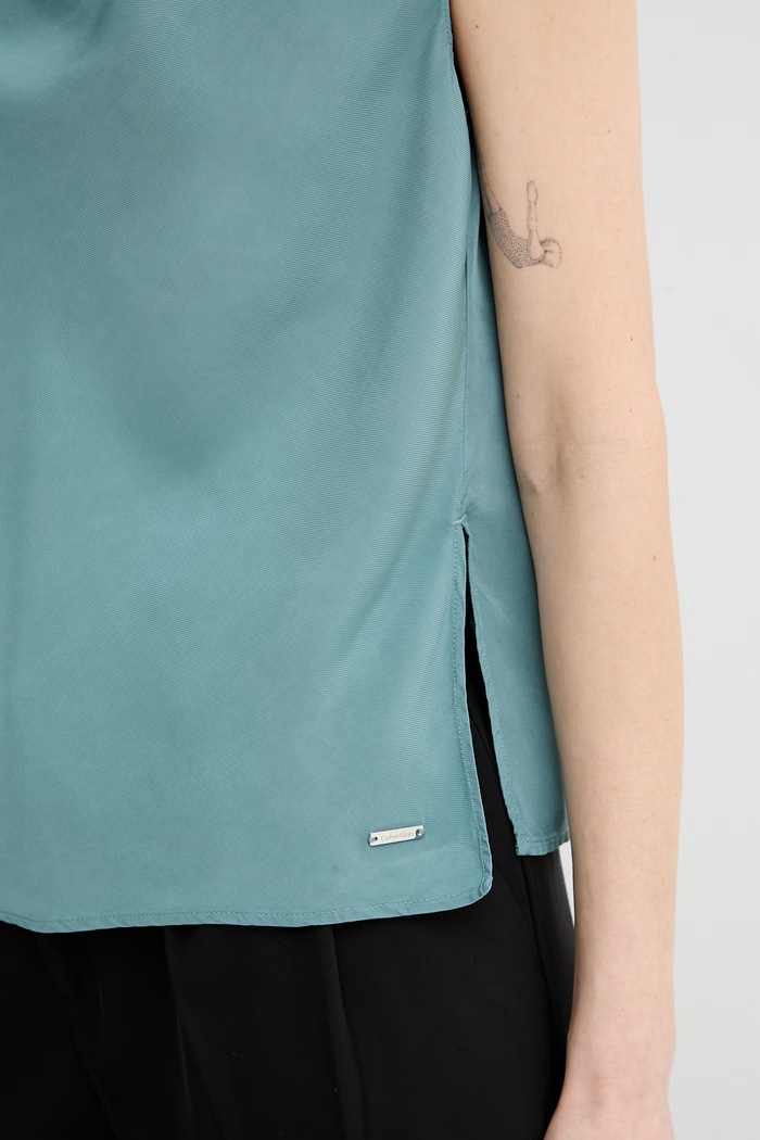 Calvin Klein top dámsky z viskózy LV044F161G tyrkysová