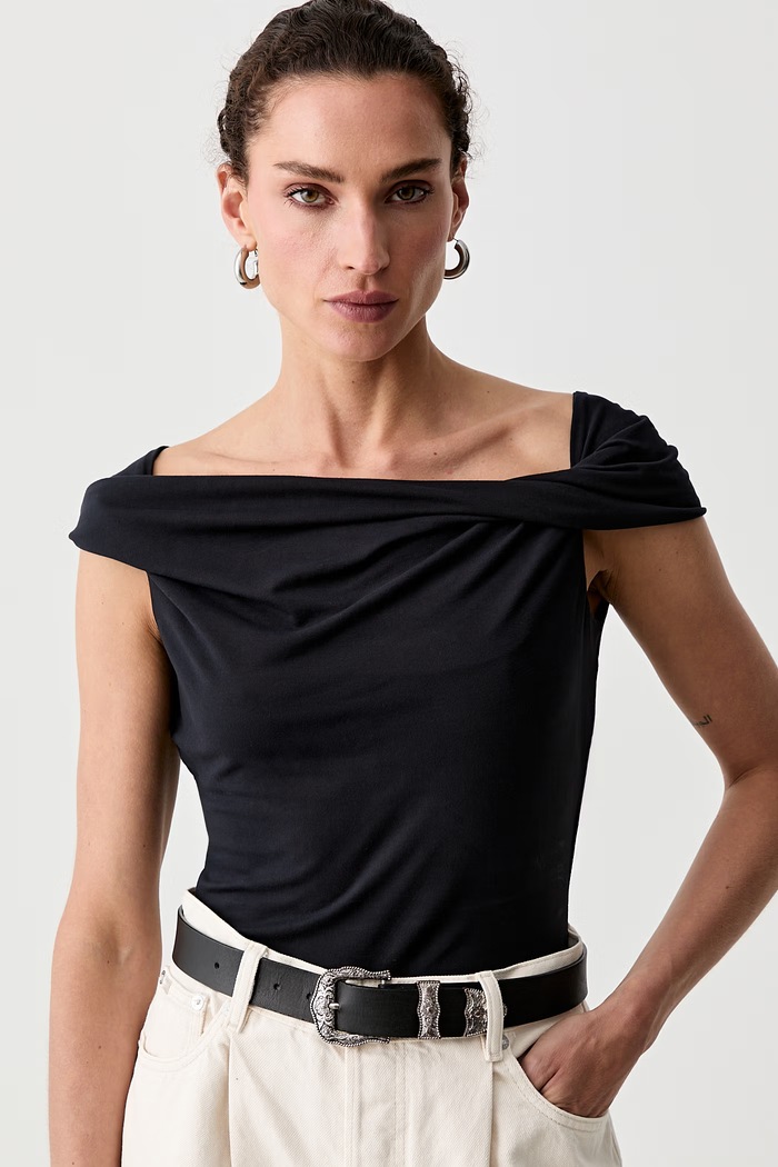 Levi's halenka se spadlými rameny dámská s viskózou TORI TWISTED CLEAN námořnická modř 005JB