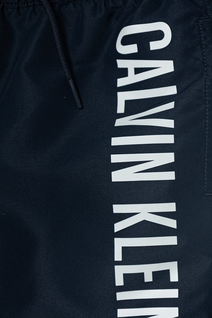Dečki Calvin Klein Jeans kopalne kratke hlače otroške KV0KV00053.PPY2 mornarsko modra