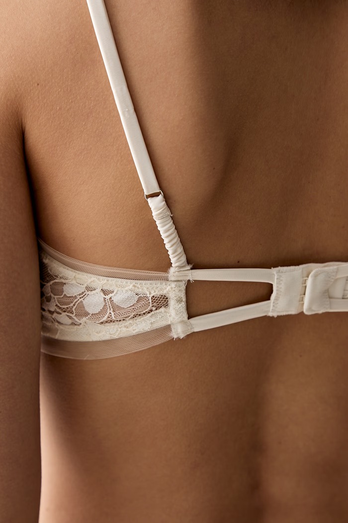 Calvin Klein Underwear nedrček čipkast bež LV00QF8630