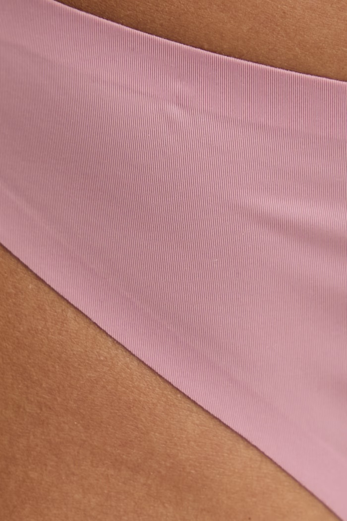 Odzież Calvin Klein Underwear stringi damskie LV00QF8587 różowy