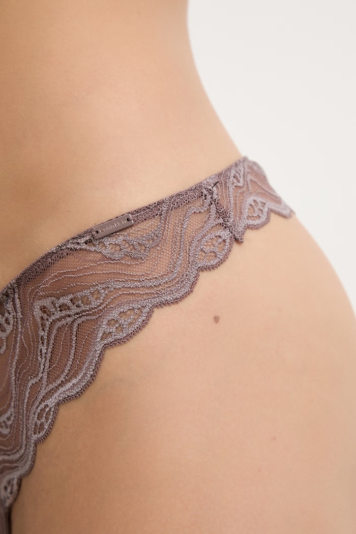 Calvin Klein Underwear tangá dámske hnedá LV00QF8093