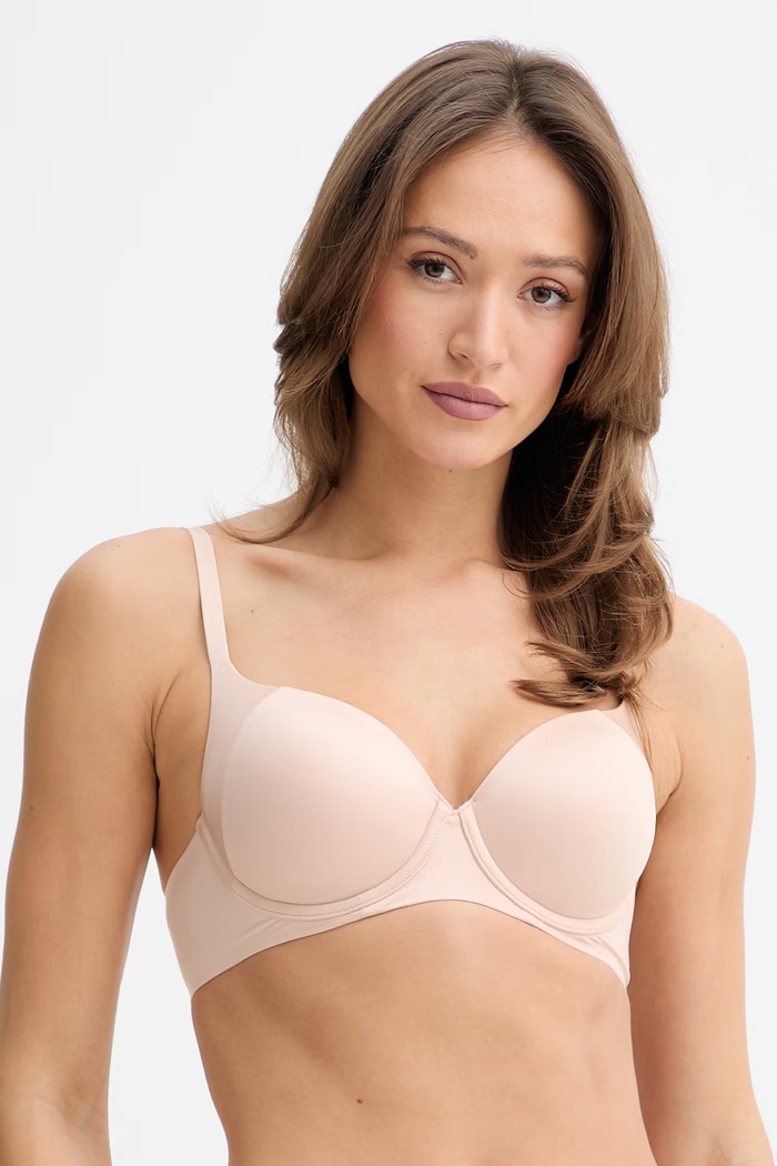 Triumph sutien Body Make-Up Soft Touch cu balene bej 10194318