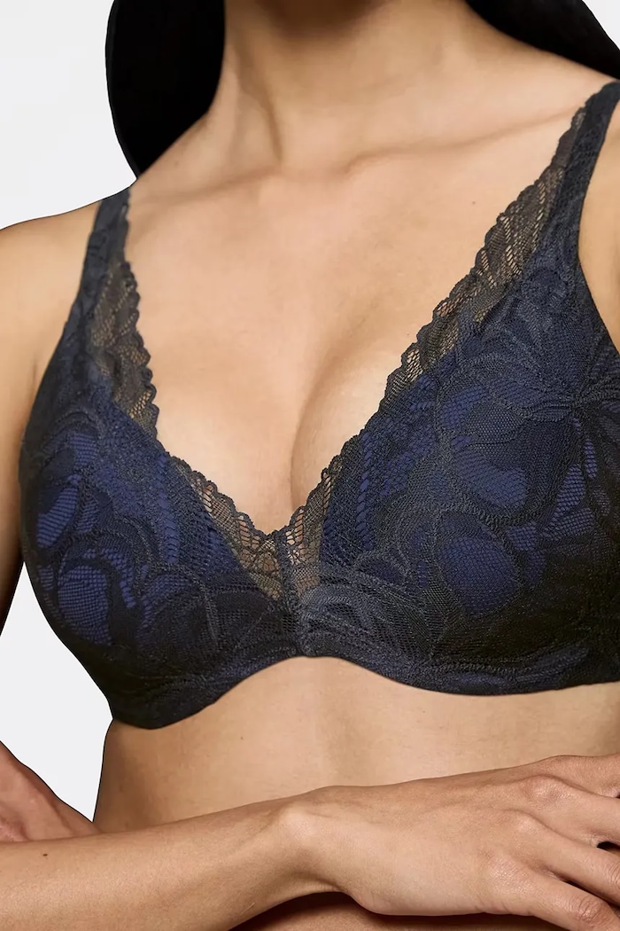 Oblečení Triumph trojúhelníková podprsenka krajková Body Make-Up Illusion Lace 10219710 černá