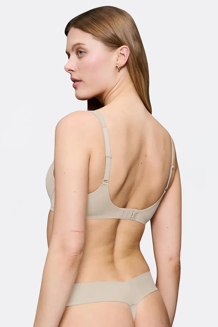 Бюстгальтер Triumph Body Make-Up Illusion 10217848 бежевый SS26
