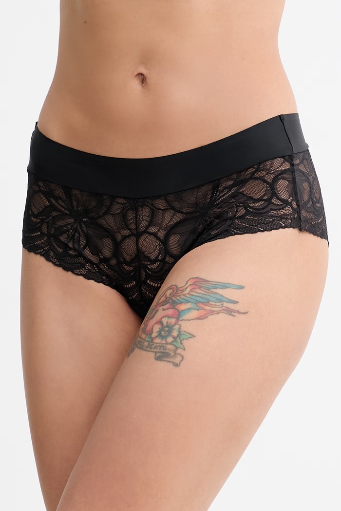 Triumph kalhotky dámské krajkové Body Make-Up Illusion Lace černá 10219748