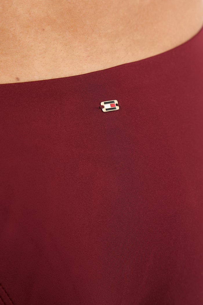 Tommy Hilfiger plavkové nohavičky dámske UW0UW06389 burgundské