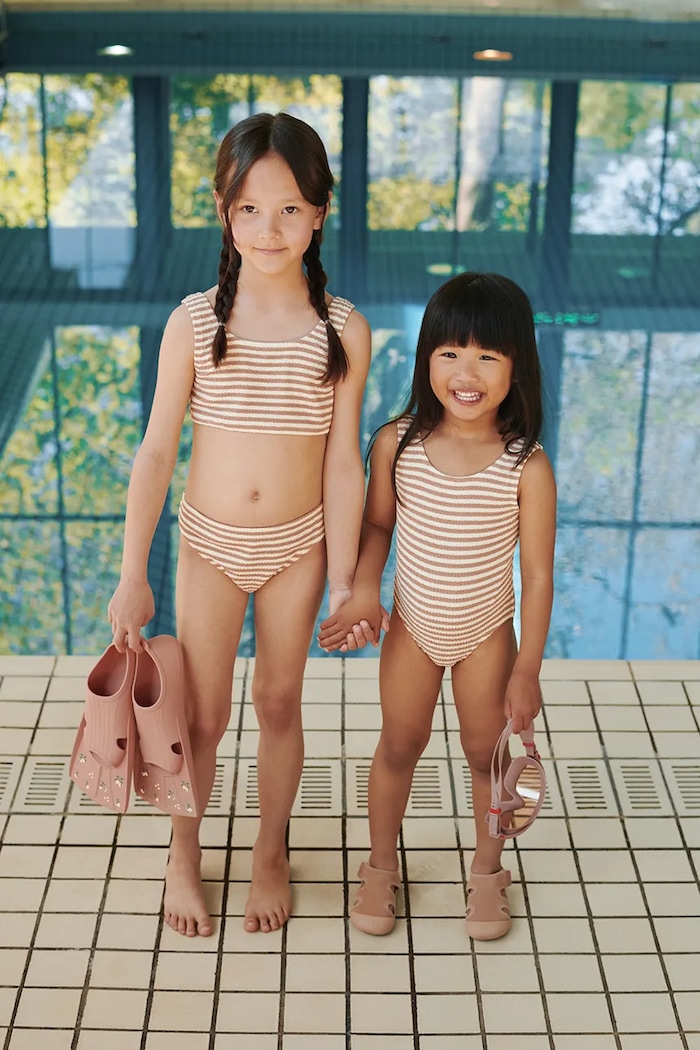 Dziewczynka Liewood strój kąpielowy jednoczęściowy dziecięcy Bianco Stripe Swimsuit LW20645.PPY2 różowy
