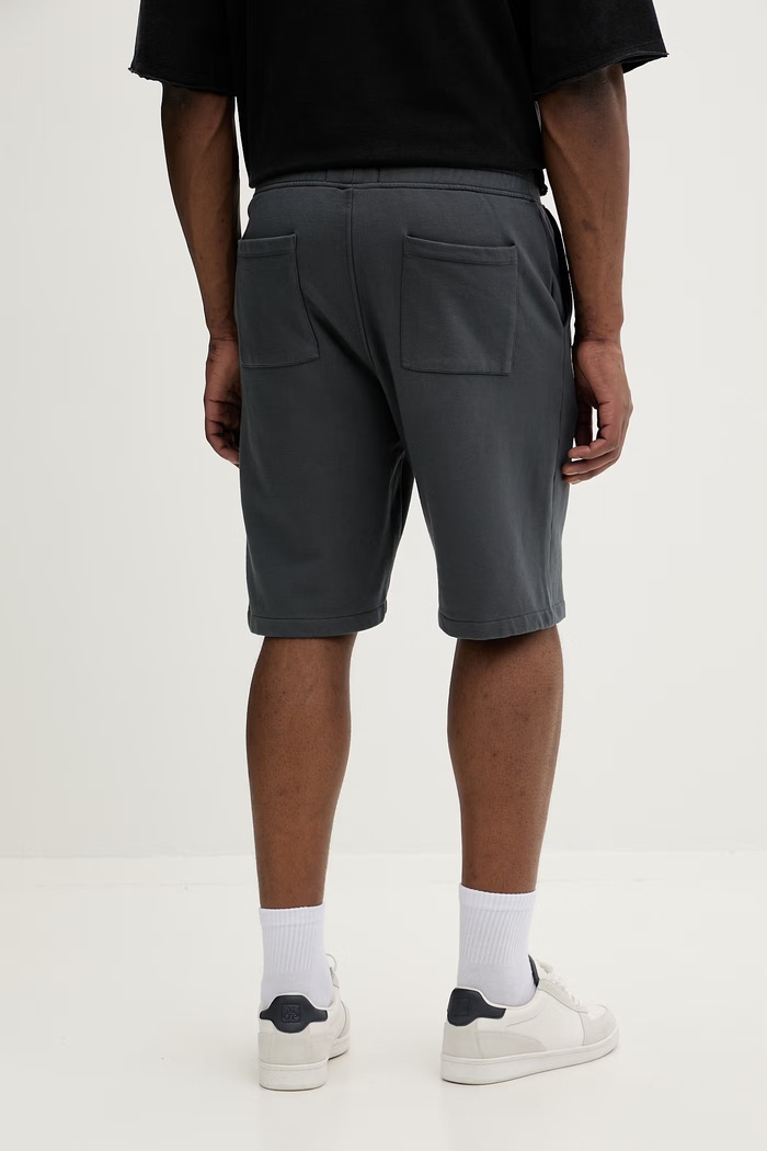 Одежда Кашемировые шорты AllSaints EMBLEM M070TE серый