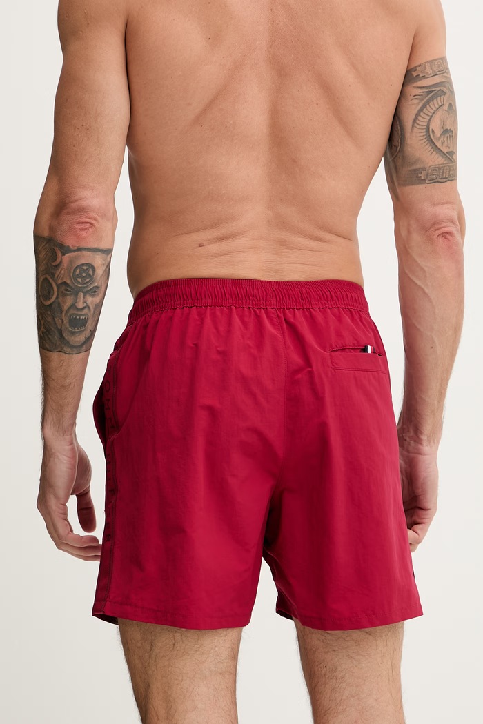 Îmbrăcăminte Tommy Hilfiger pantaloni scurți de baie pentru bărbați UM0UM03730 burgundia