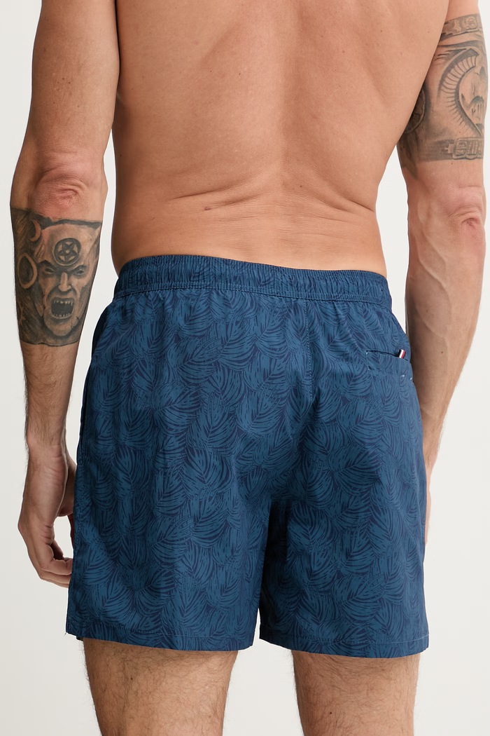 Îmbrăcăminte Tommy Hilfiger pantaloni scurți de baie pentru bărbați UM0UM03811 albastru
