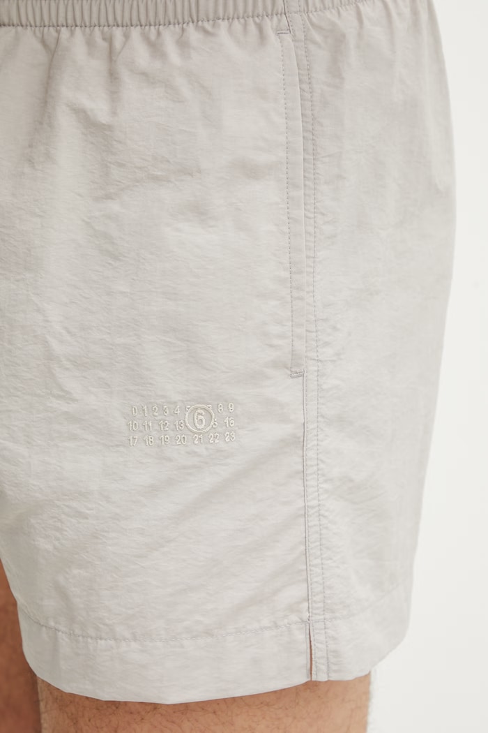 MM6 Maison Margiela pantaloni scurți de baie pentru bărbați bej MYBM40130