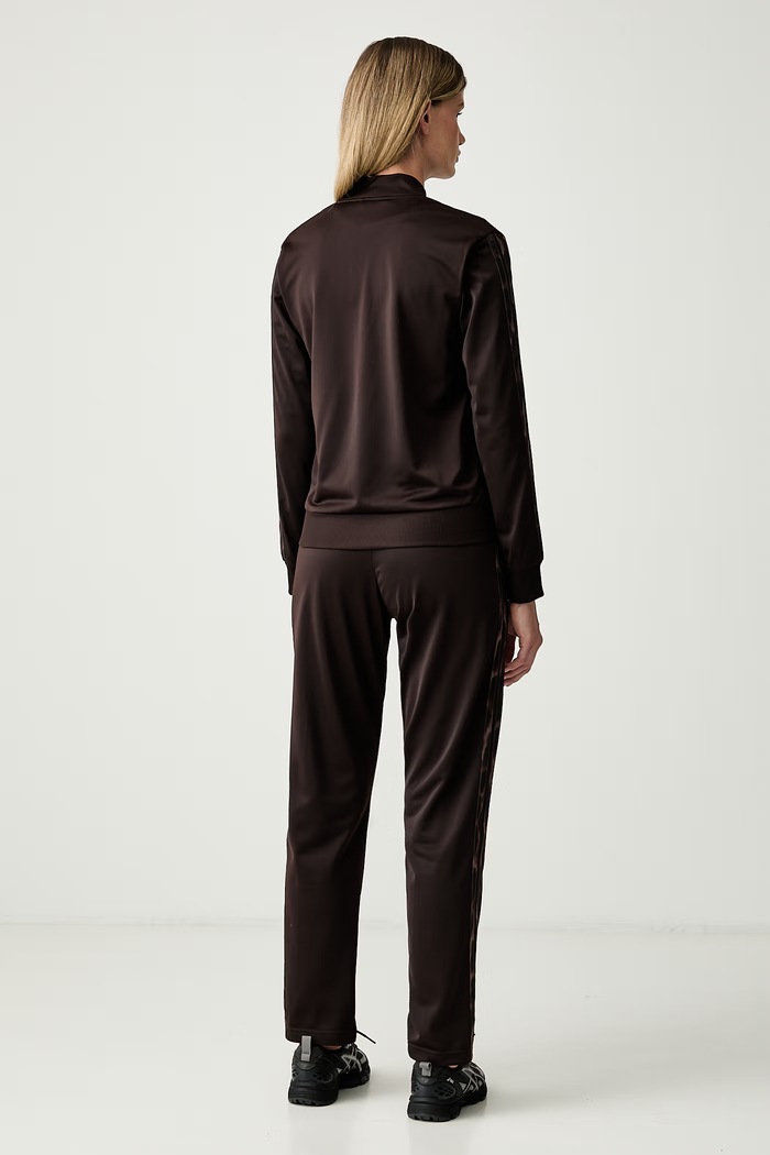 Odjeća adidas trenirka za žene KB8933 smeđa